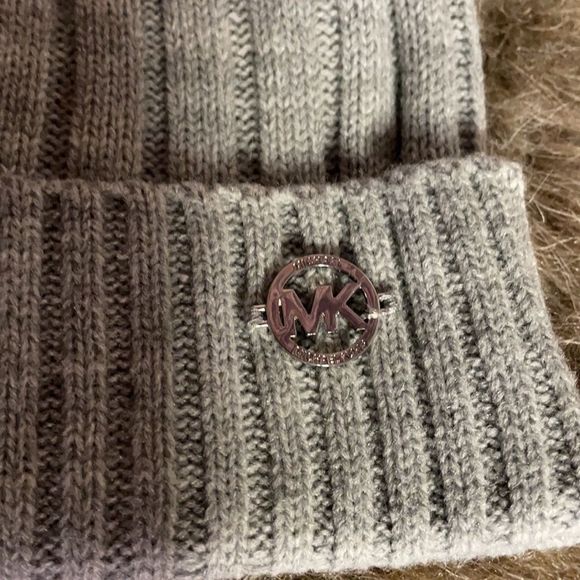 Michael Kore beanie - Picture 4 of 5